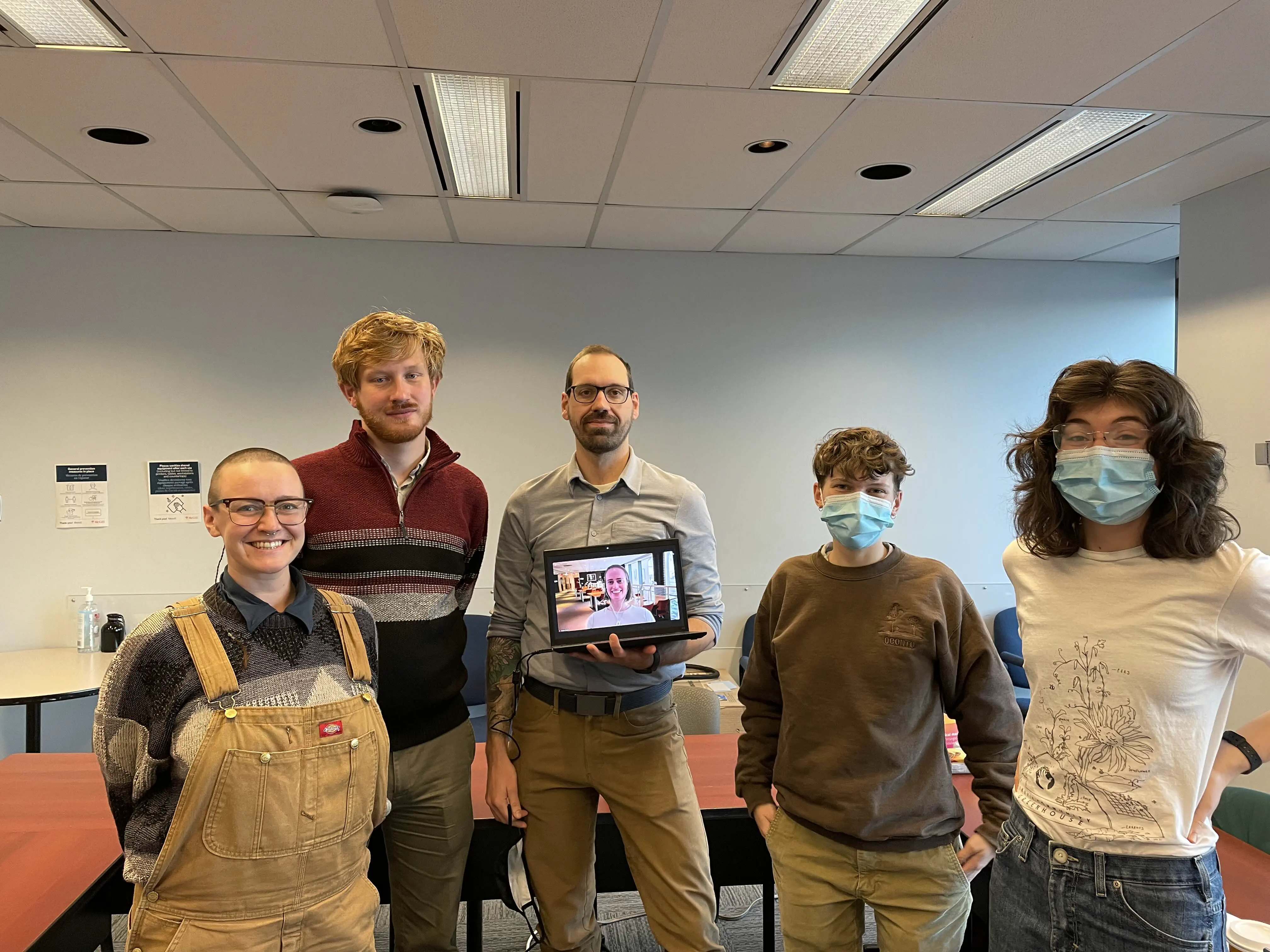 Membres de votre équipe de négociation du 19 novembre, après la séance.